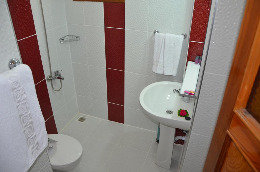 Dilek Hotel Menderes 外观 照片